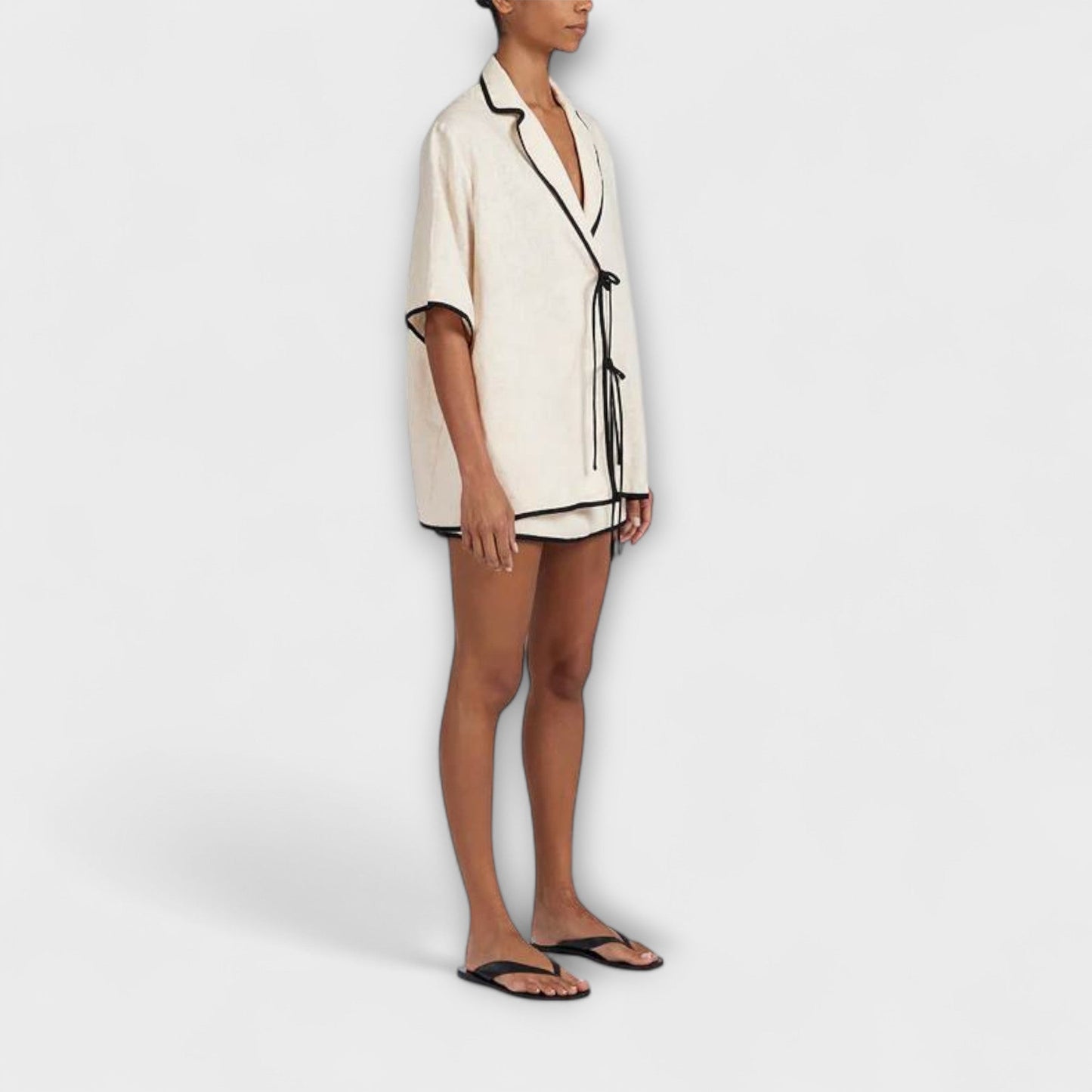 Luan – A Cozy Set with Black Stripes