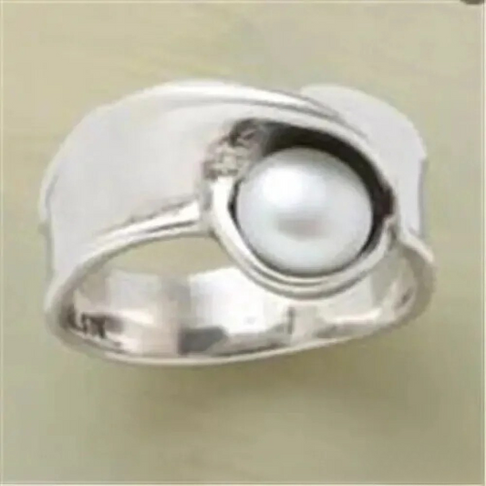 Luxury Retro Pearl Ring