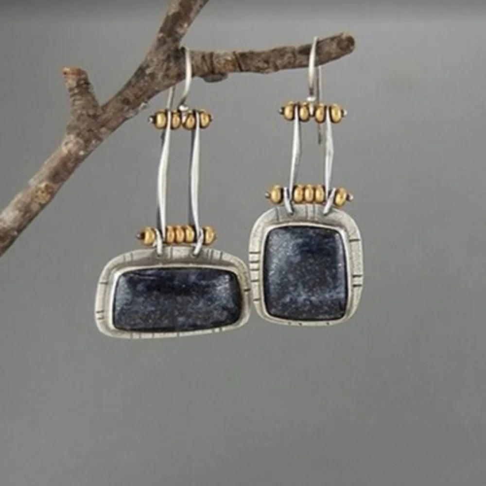 Silver Retro Earrings with a Night Look