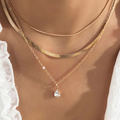 Gold Pendant with Zirconia