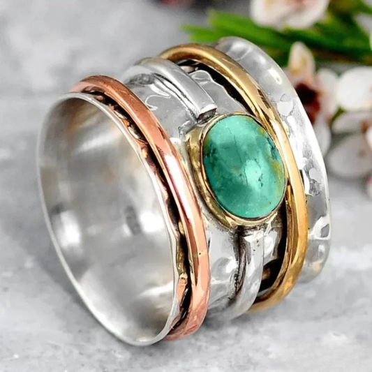 Nostalgic Ring Made of Gold and Silver