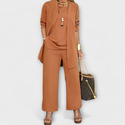 Laura – Three-Piece Set with Soft Sweater