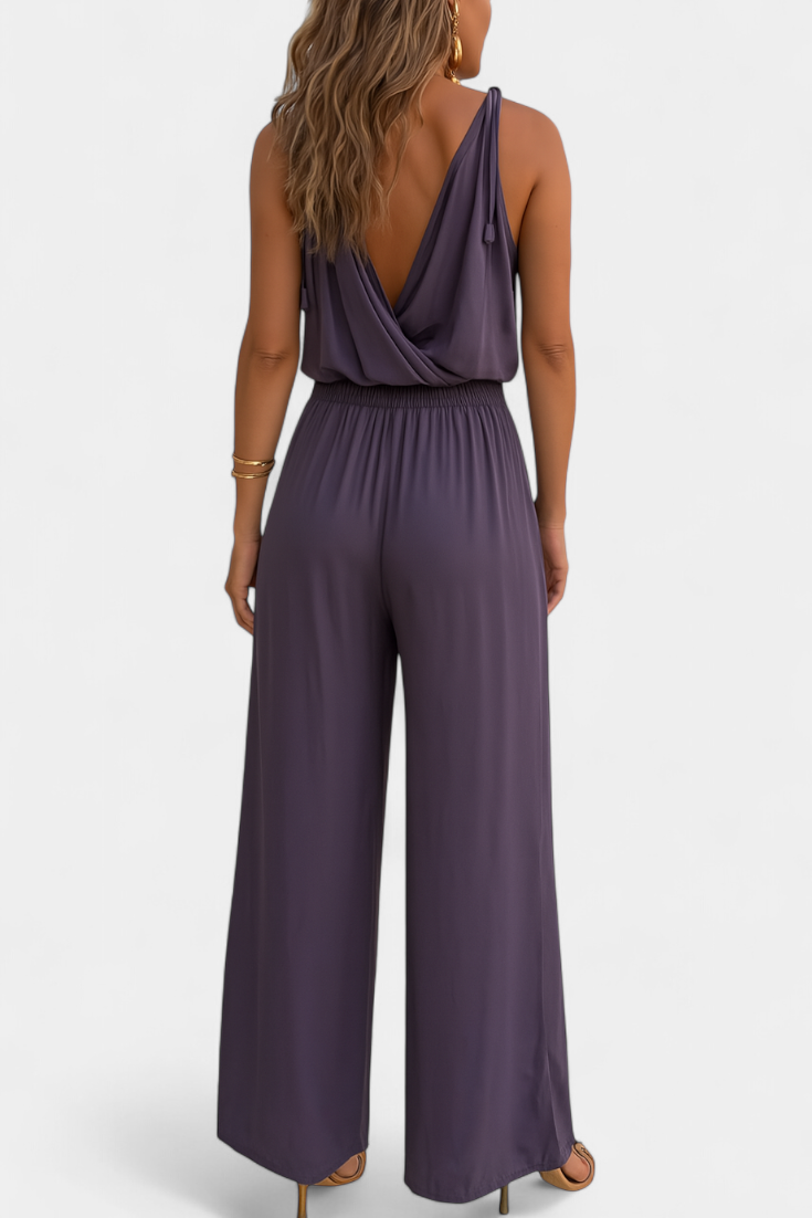 Saria – Jumper Dress with Gold Details and Leg Cuts