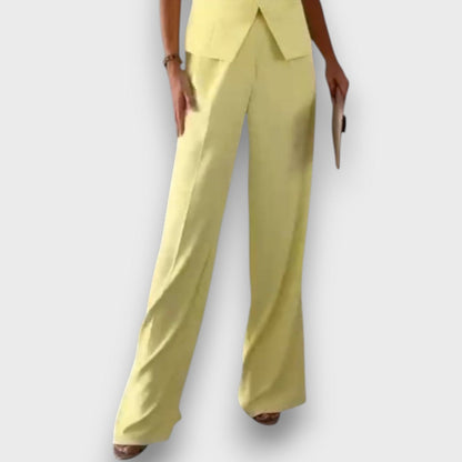 Milia – Women's Suit with Vest and Wide Legs