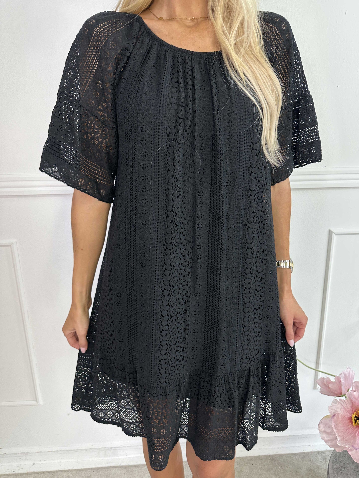 Galatea Sleeves - Dress Made of Soft Lace Cotton