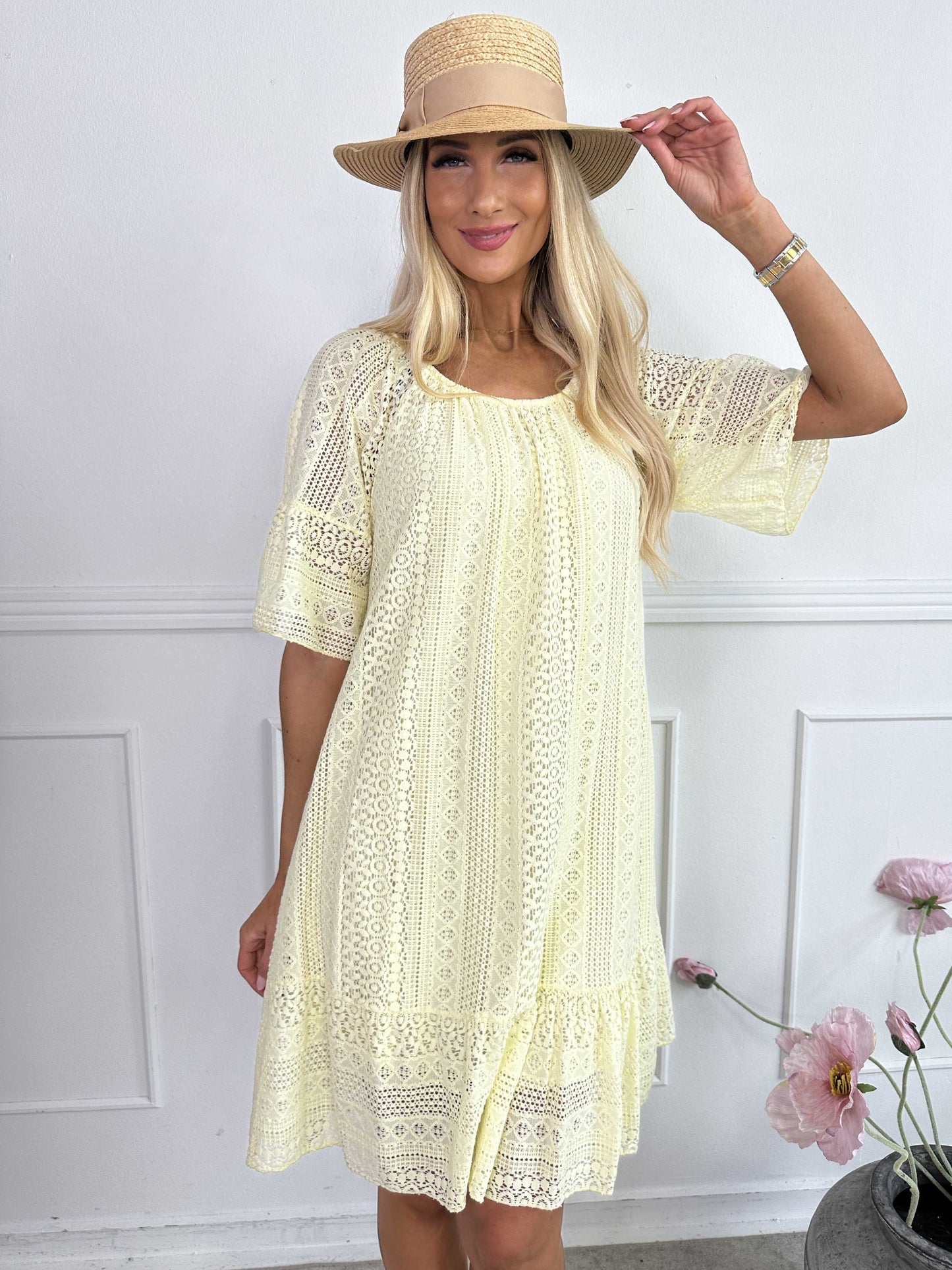 Galatea Sleeves - Dress Made of Soft Lace Cotton