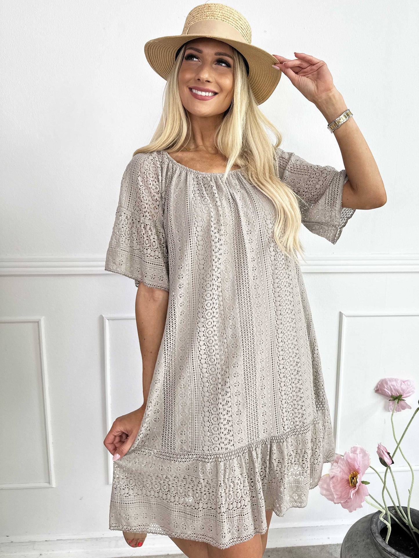 Galatea Sleeves - Dress Made of Soft Lace Cotton