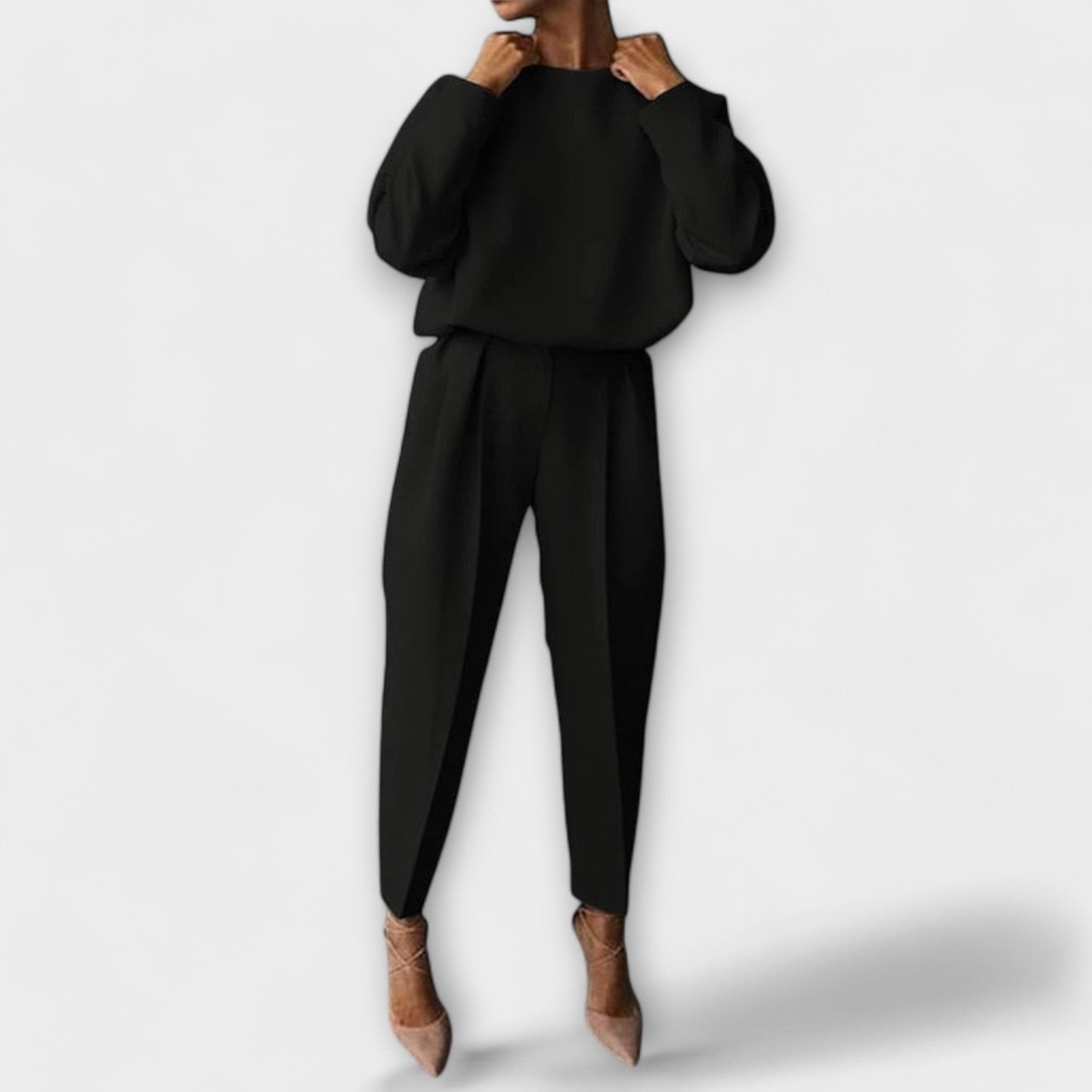 Liuli – Two-Piece Set with Elegant Ease