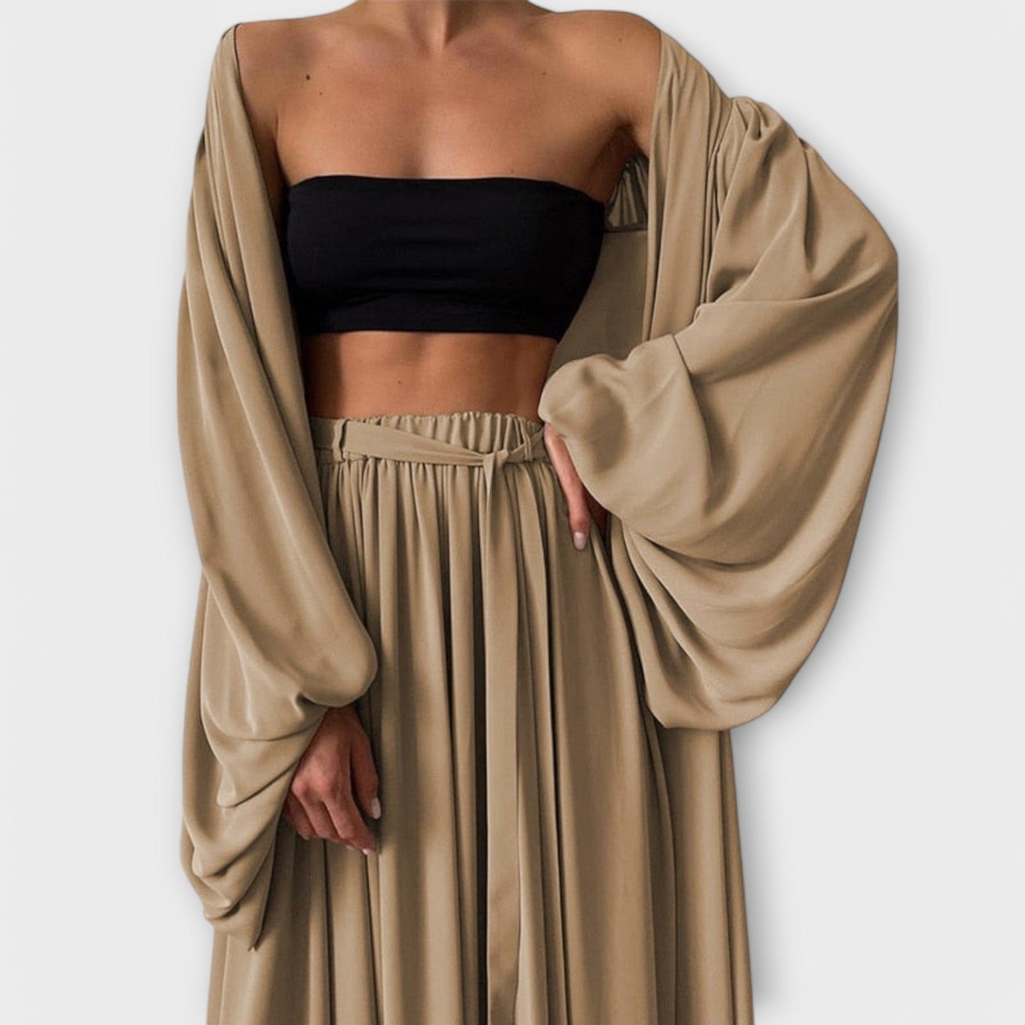 Lomara – Three-Piece Lounge Set with Kimono