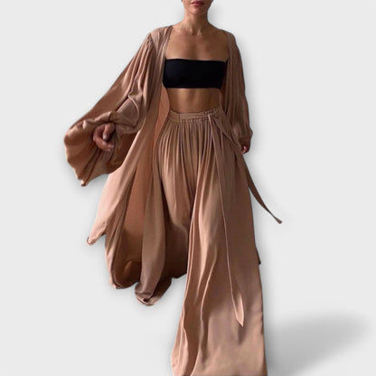 Lomara – Three-Piece Lounge Set with Kimono