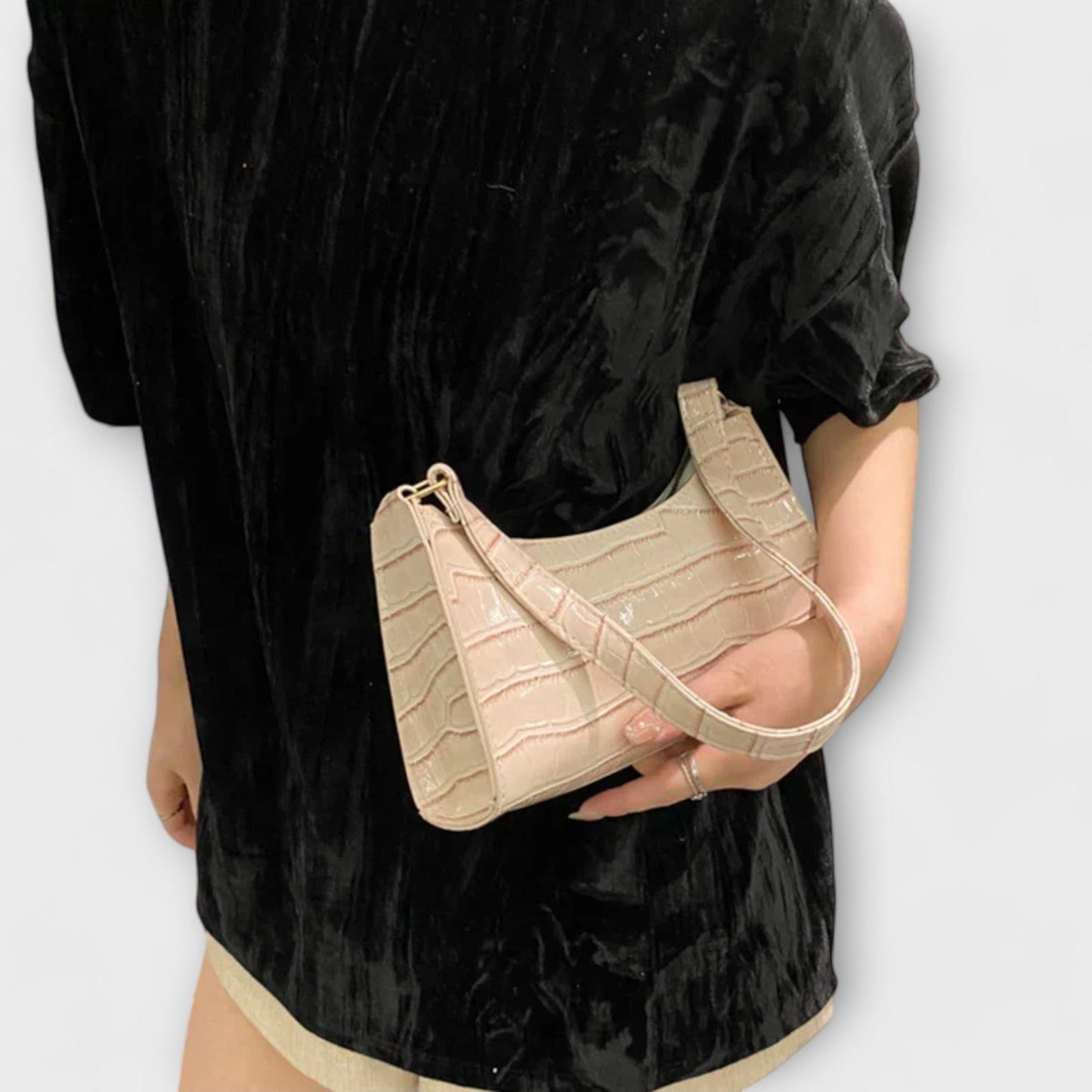 Shiny Leather HLaura Bag - Perfect Style and Functionality