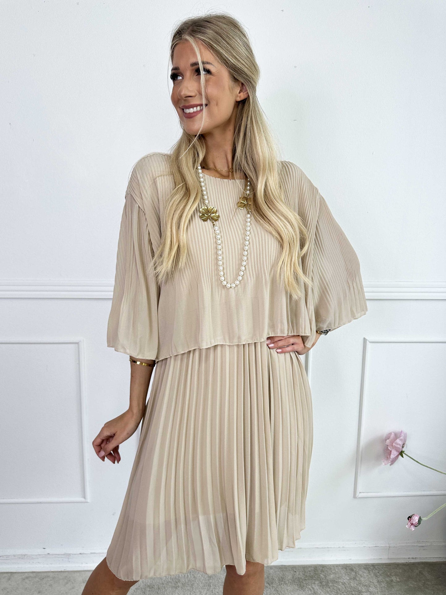 Kristina - Sweet Inflatable Dress with a Rafia Layer