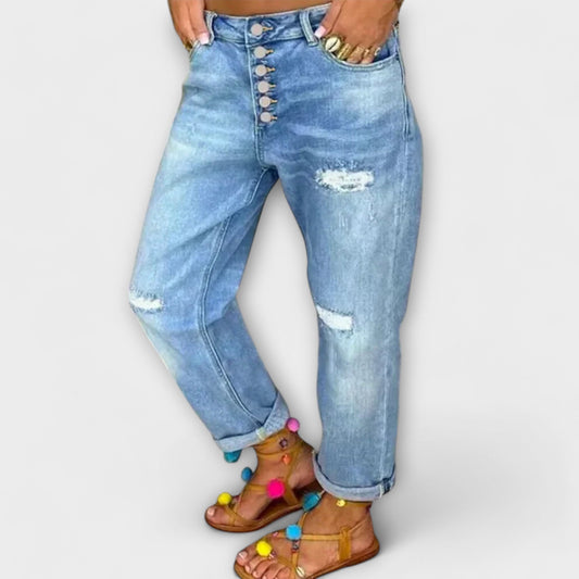 Spring Jeans for Women in a Relaxed Fit