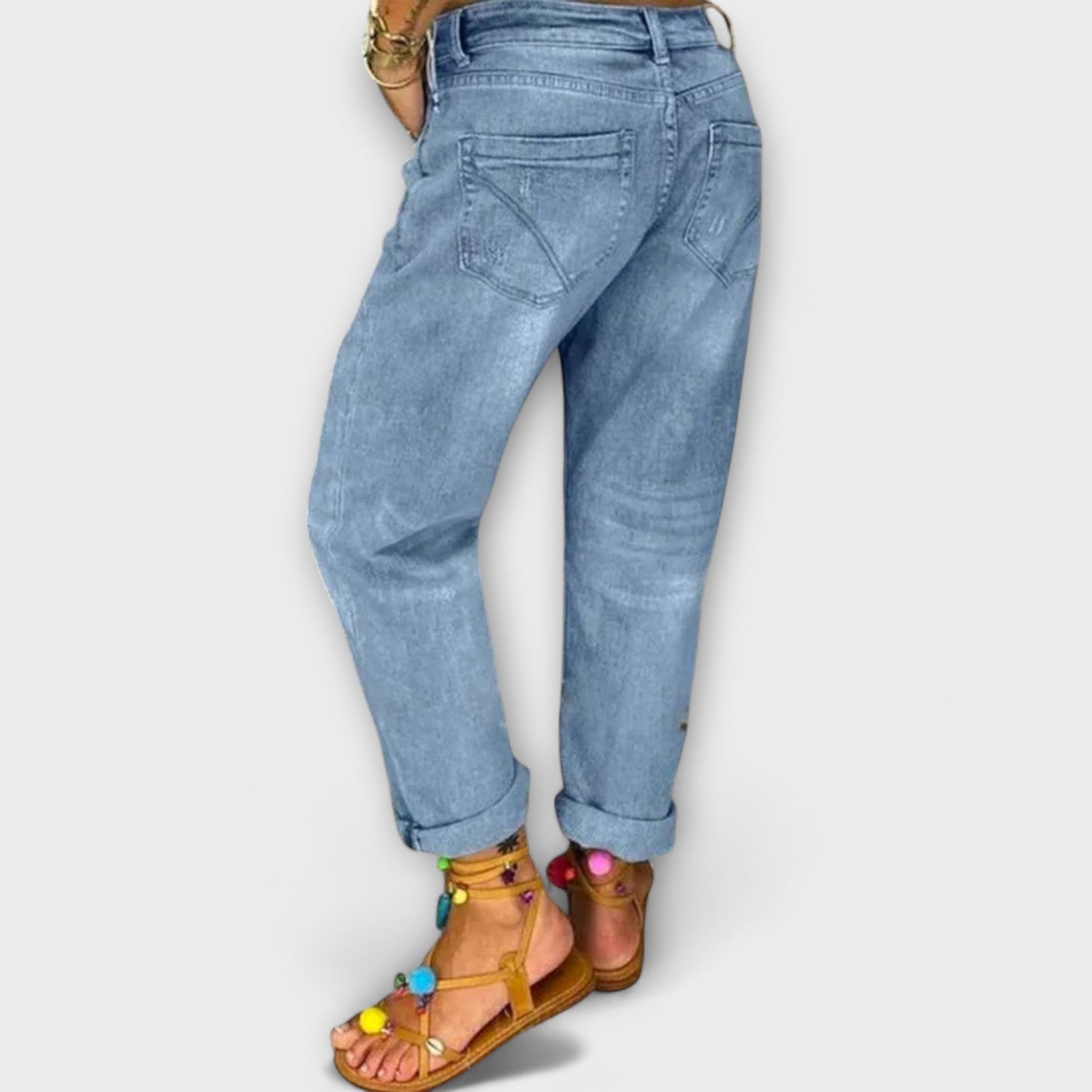 Spring Jeans for Women in a Relaxed Fit