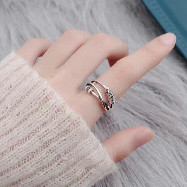 Elegant Spinner Ring for Anxiety Relief