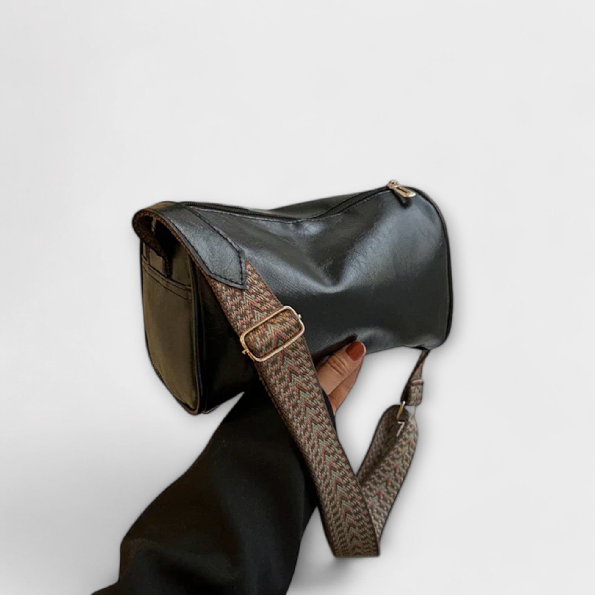 Laura Vintage Side Bag - Comfortable and Impressive Design