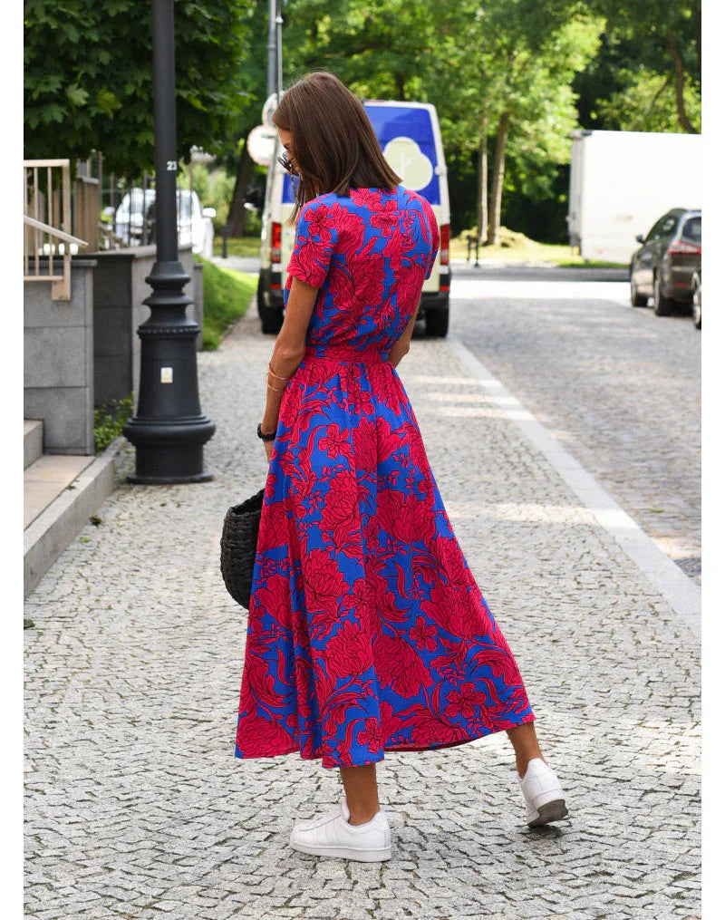 Susan - Elegant Dress with V-Neck