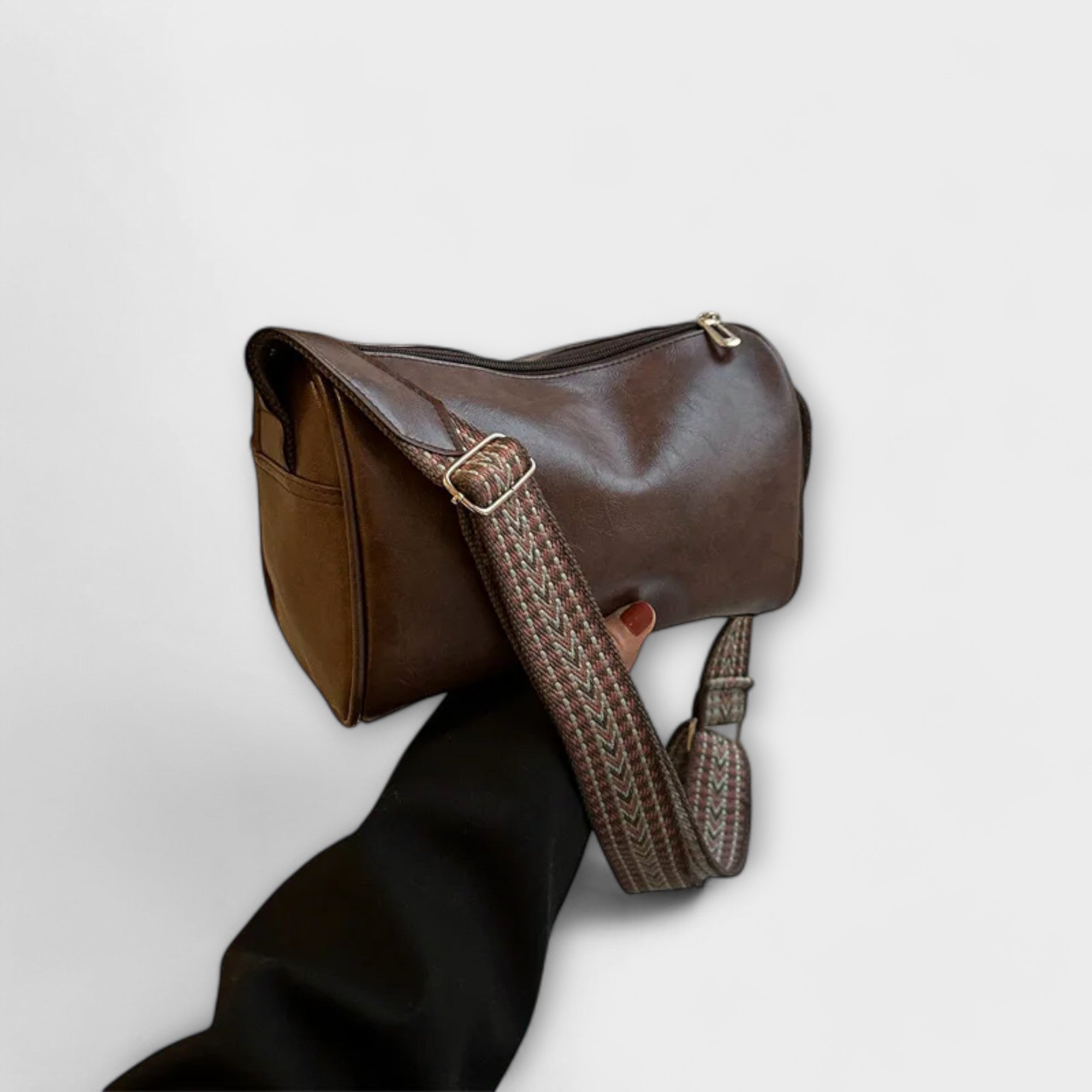 Laura Vintage Side Bag - Comfortable and Impressive Design