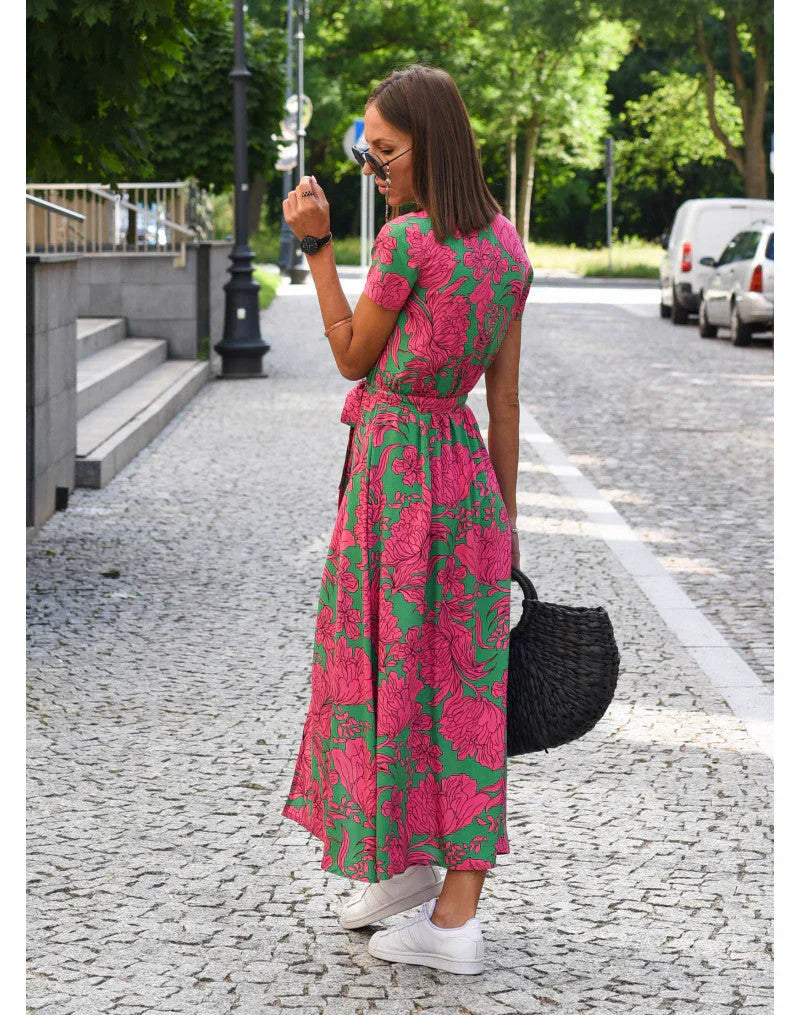 Susan - Elegant Dress with V-Neck