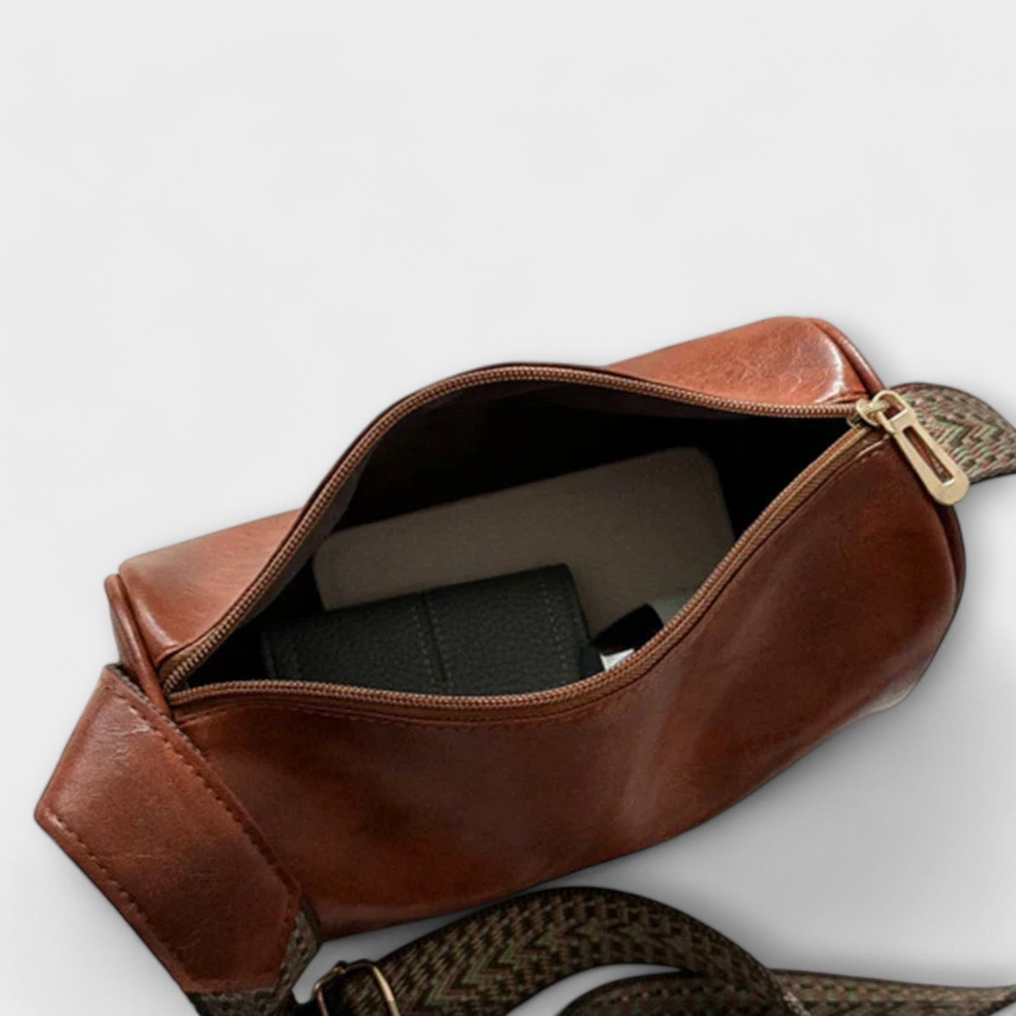 Laura Vintage Side Bag - Comfortable and Impressive Design