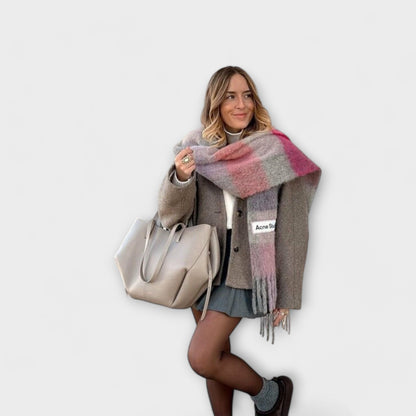 Laura's Vintage Leather Tote Bag – Luxurious Look and Perfect Functionality