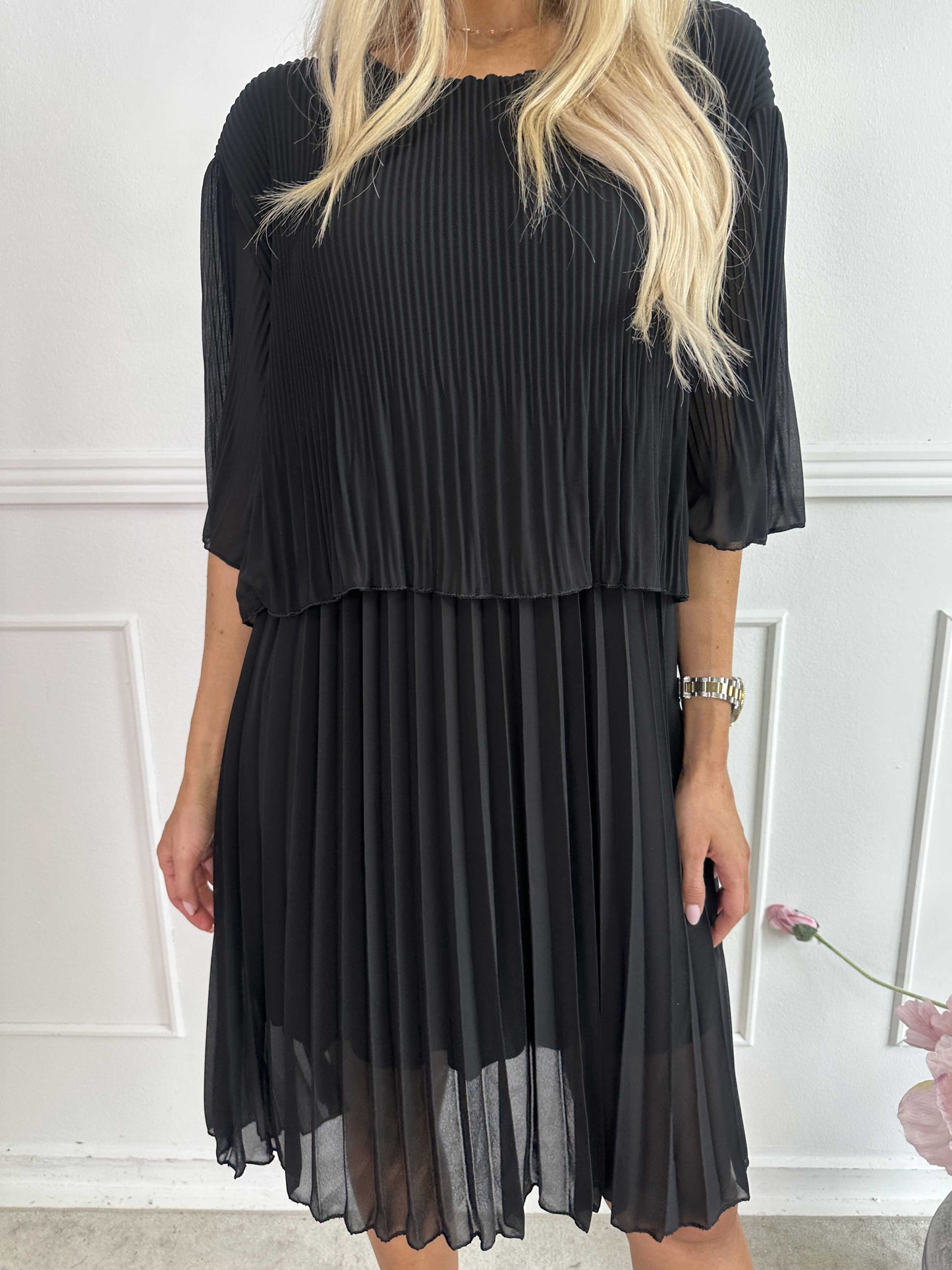 Kristina - Sweet Inflatable Dress with a Rafia Layer