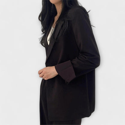 Gramat – Classic Trouser Suit for Stylish Appearances