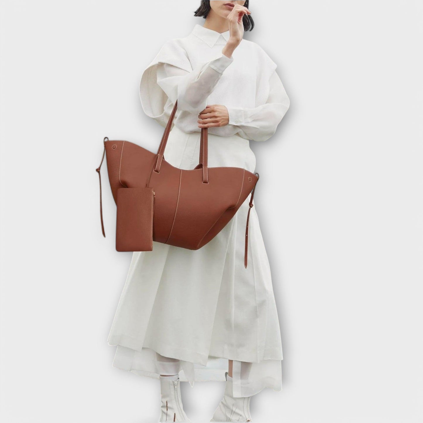 Stylish Italian Leather Handbag - Aura Bag