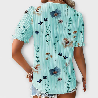 Emily Shirt with V-Neck in a Relaxed and Elegant Fit