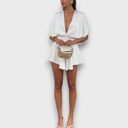 Arian – Elegant Shorts with V-Neck