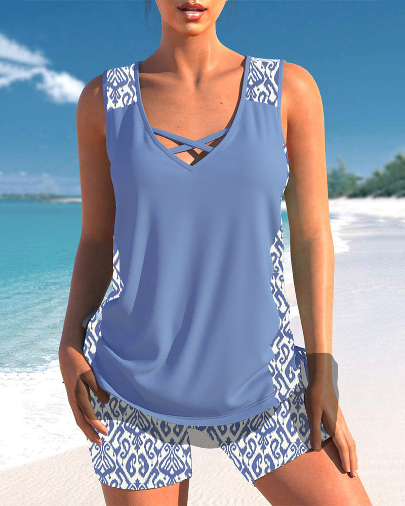 Soline | Tankini with Geometric Print and V-Neck Exposure