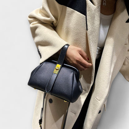 Retro Bag - Elegant and Versatile