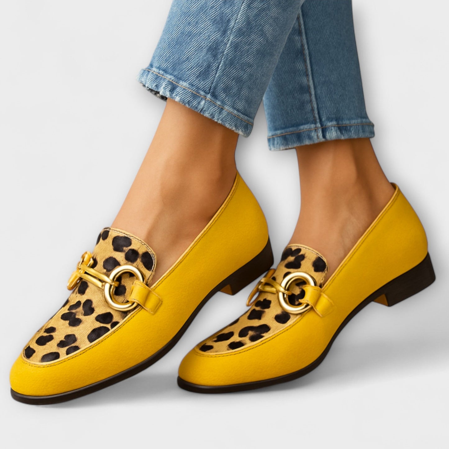 Sonia Sneakers with Animal Print and Decorative Clip