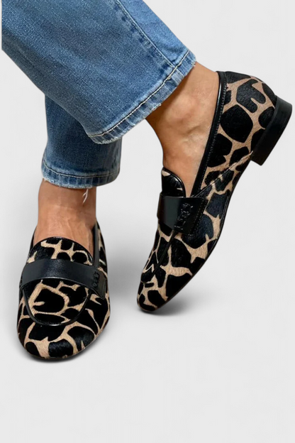 Anlora Leather Moccasins with Low Heel and Unique Design