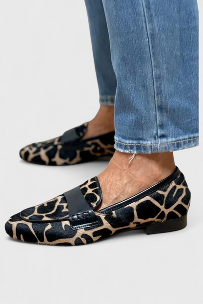 Anlora Leather Moccasins with Low Heel and Unique Design