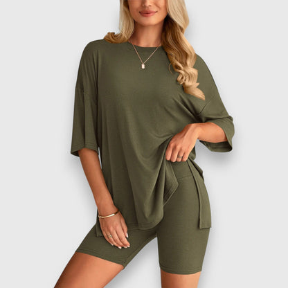 Malia – Oversized T-Shirt and Shorts Lounge Set
