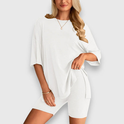Malia – Oversized T-Shirt and Shorts Lounge Set