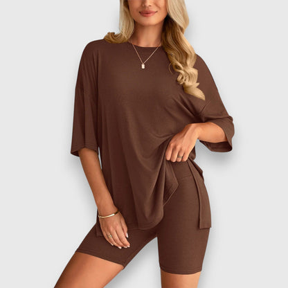 Malia – Oversized T-Shirt and Shorts Lounge Set