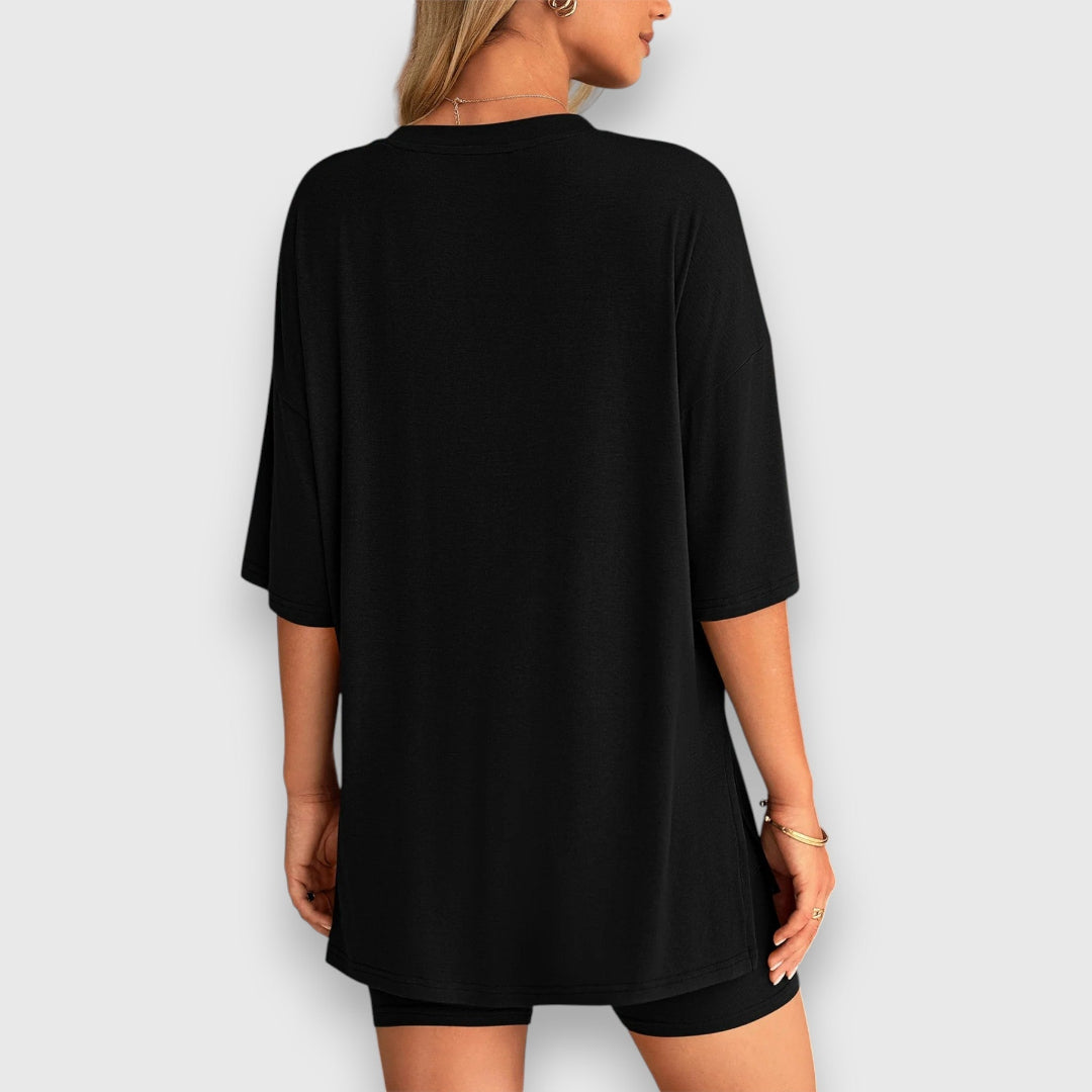 Malia – Oversized T-Shirt and Shorts Lounge Set