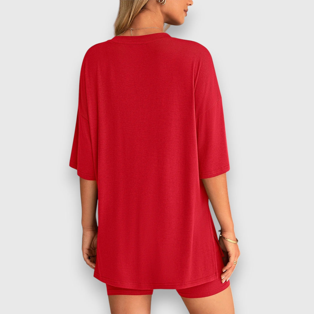 Malia – Oversized T-Shirt and Shorts Lounge Set