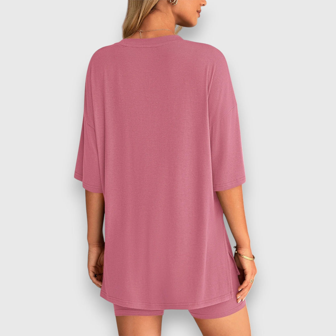 Malia – Oversized T-Shirt and Shorts Lounge Set