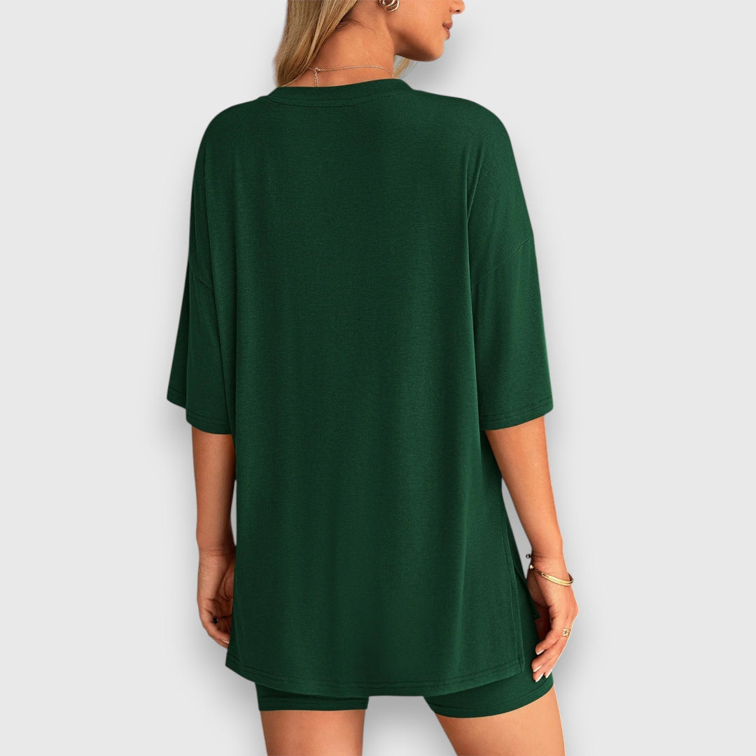 Malia – Oversized T-Shirt and Shorts Lounge Set