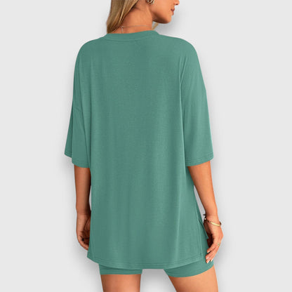 Malia – Oversized T-Shirt and Shorts Lounge Set