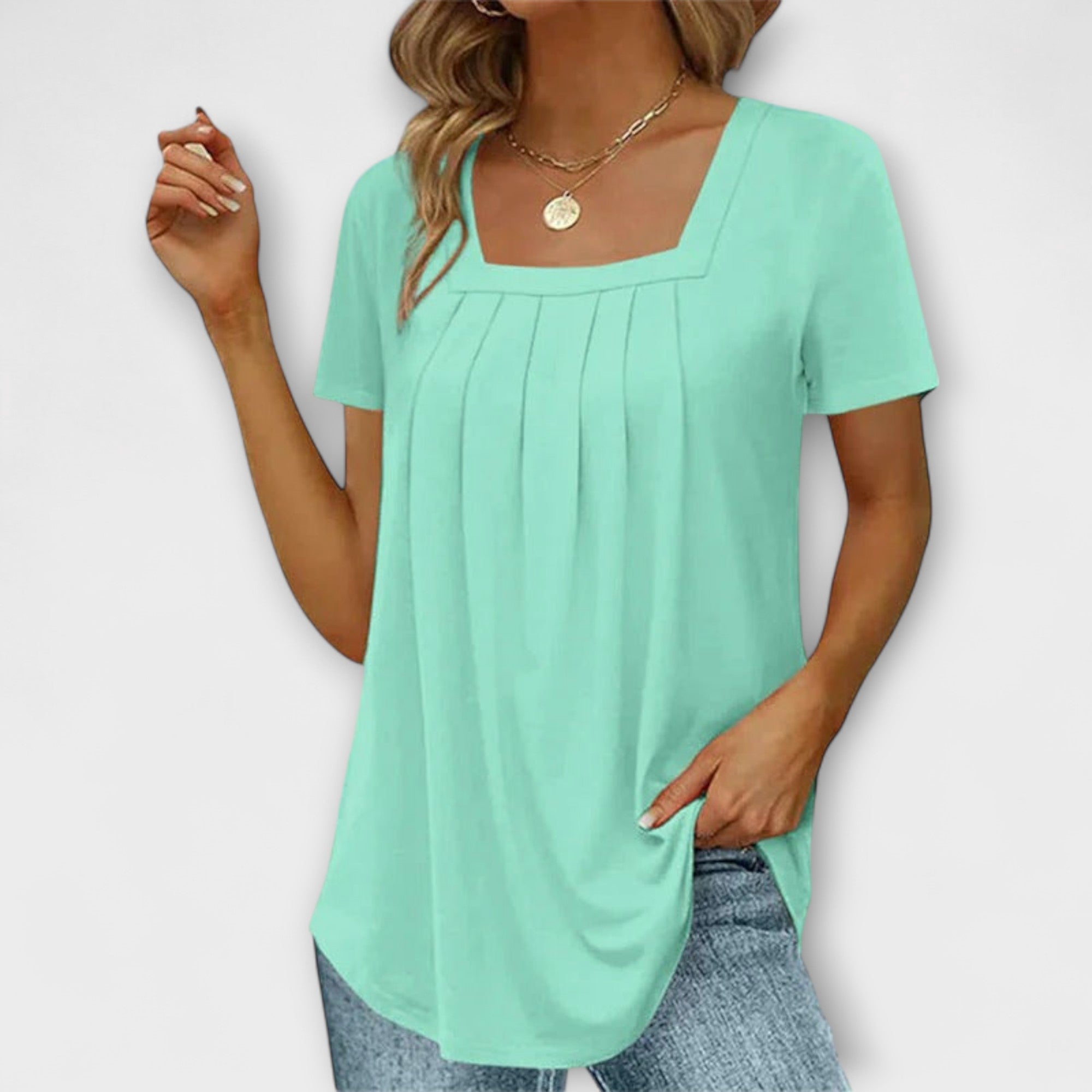 Women's Airy Summer Shirt – Elegant and Refreshing