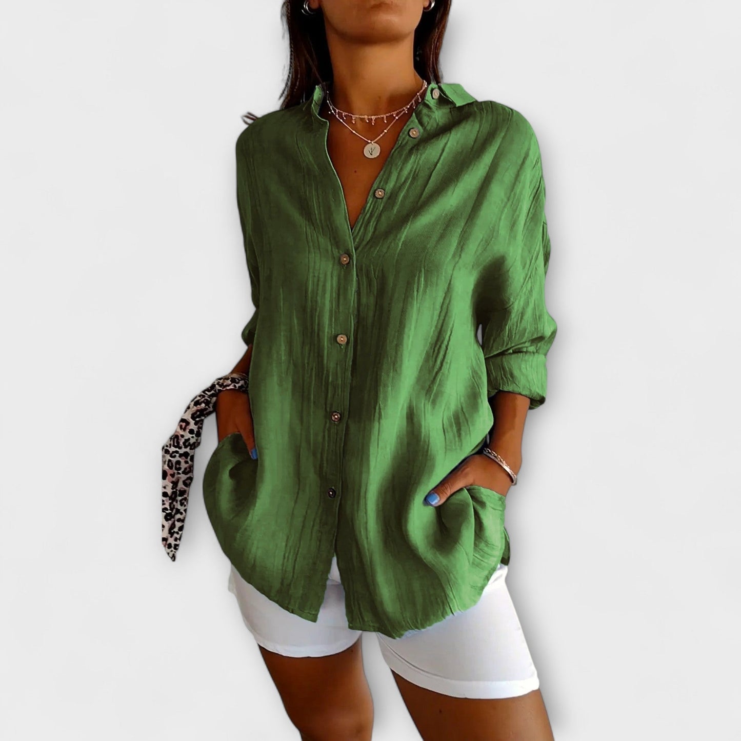 Elegant Saskia Blouse with Pleats for Women