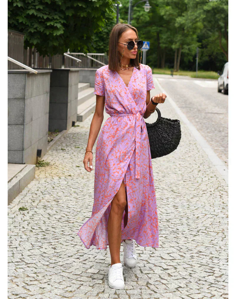 Susan - Elegant Dress with V-Neck