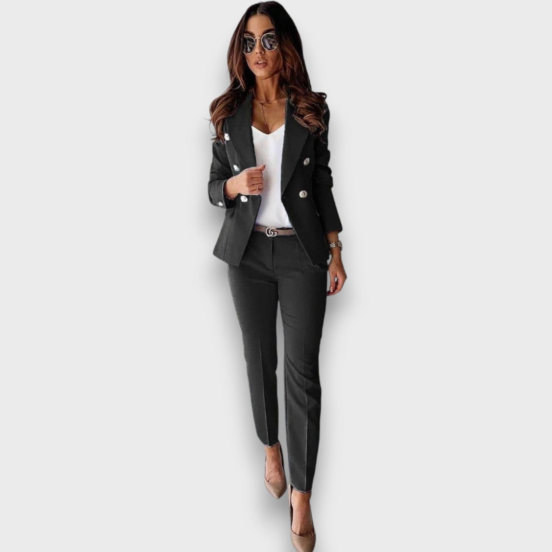 Laura – Blue Suit with a Feminine Line