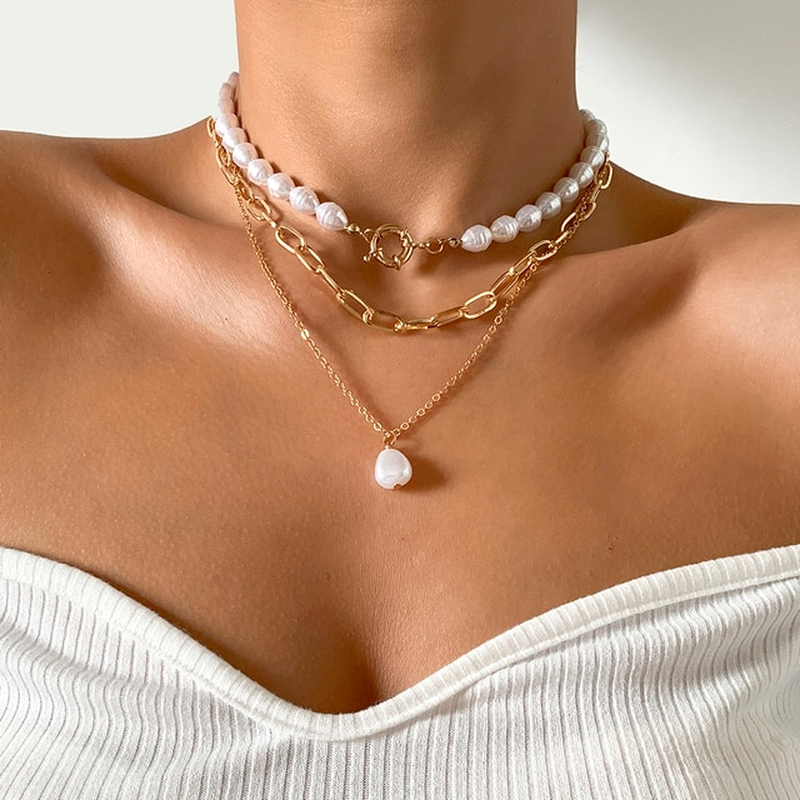 Elegant Multi-Layer Vintage Pearl Necklace